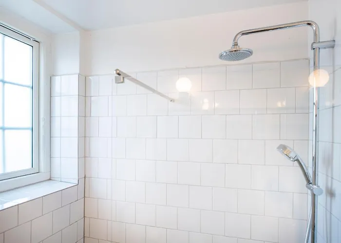 Kings Garden - 5 Bedrooms - 2 Baths By Daniel&jacob's *